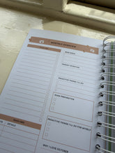 Load image into Gallery viewer, The Academic Planner 2026/2027